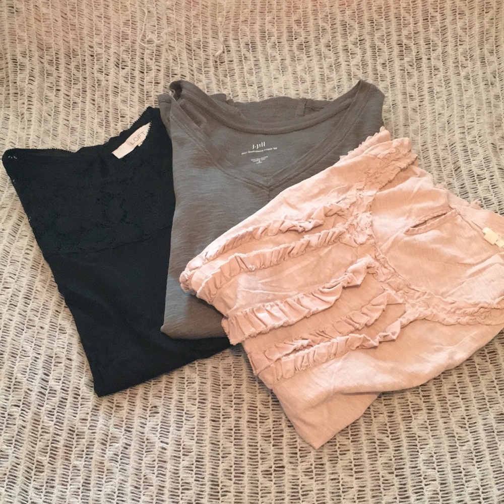 Lot of 3 women’s short sleeve tops
